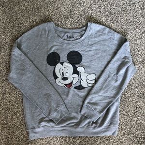 Mickey Mouse 🐭 👍🏼 sweater